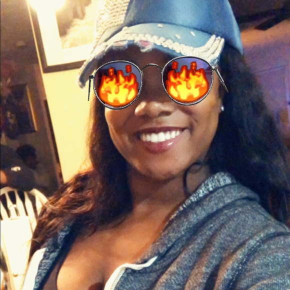 Meet your Posher, Jasmine - Picture 1 of 1